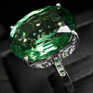 12ct Tourmaline & Emerald silver 925 Ring